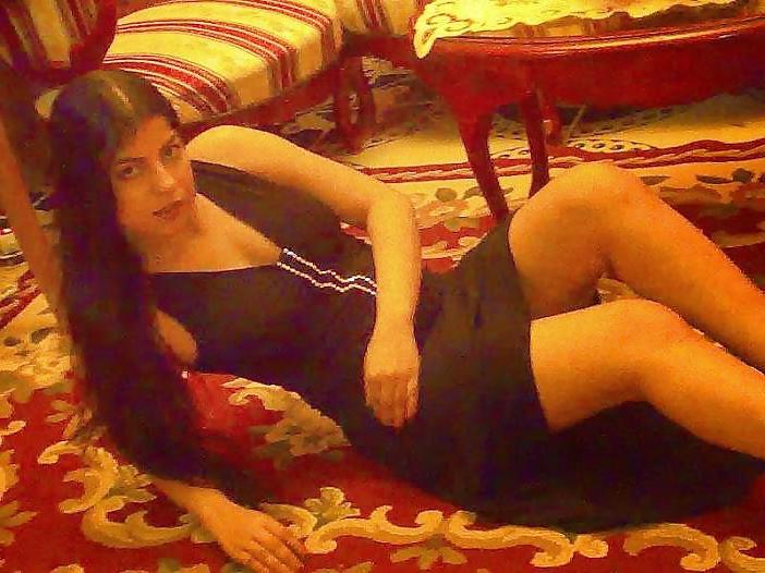 25P Arab Woman 52