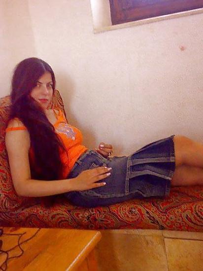 25P Arab Woman 52