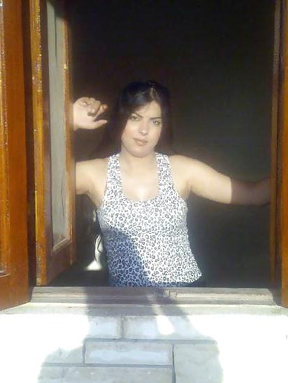 25P Arab Woman 52