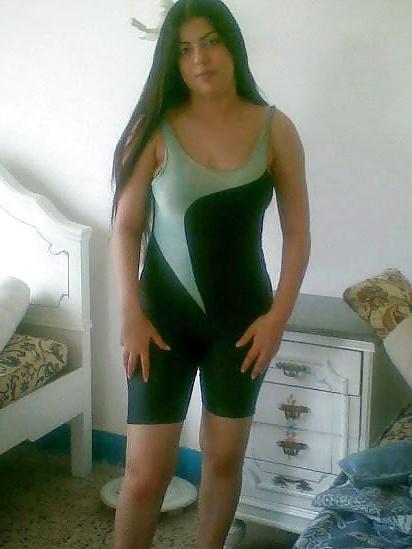25P Arab Woman 52