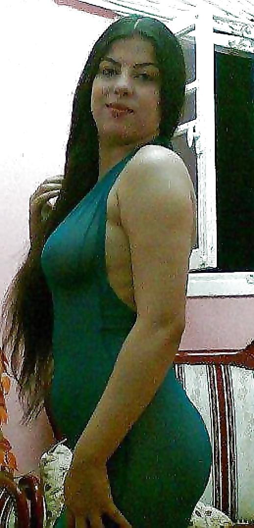 25P Arab Woman 52