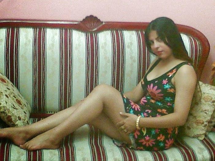 25P Arab Woman 52