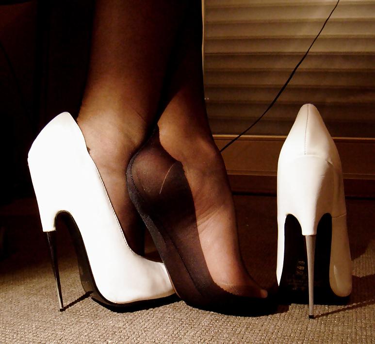 25P Nylon & high hells     