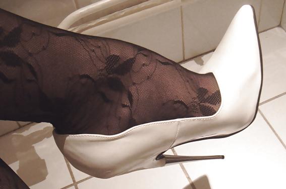 25P Nylon & high hells     