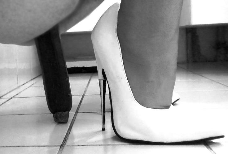 25P Nylon & high hells     