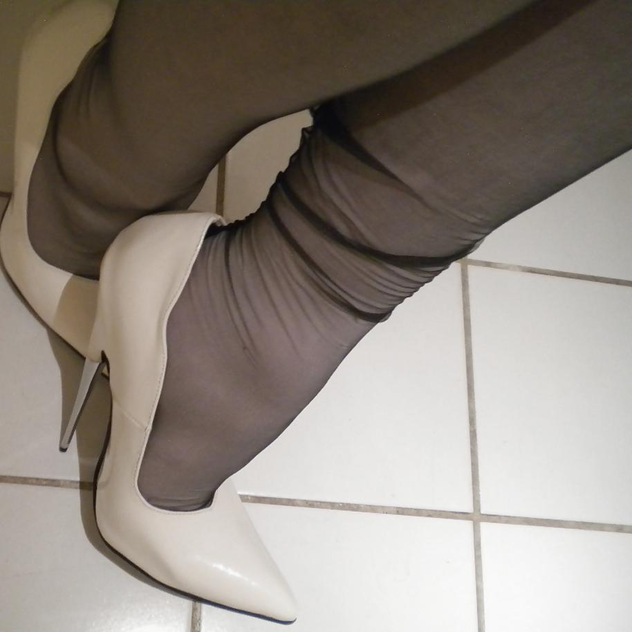 25P Nylon & high hells     