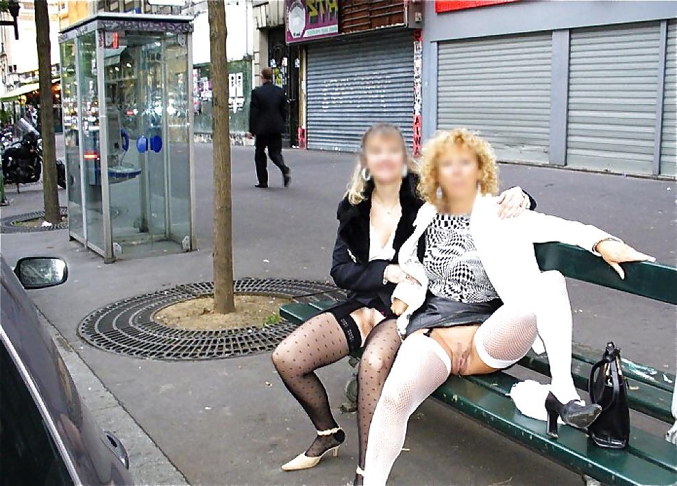 25P Flashing street with Lucy