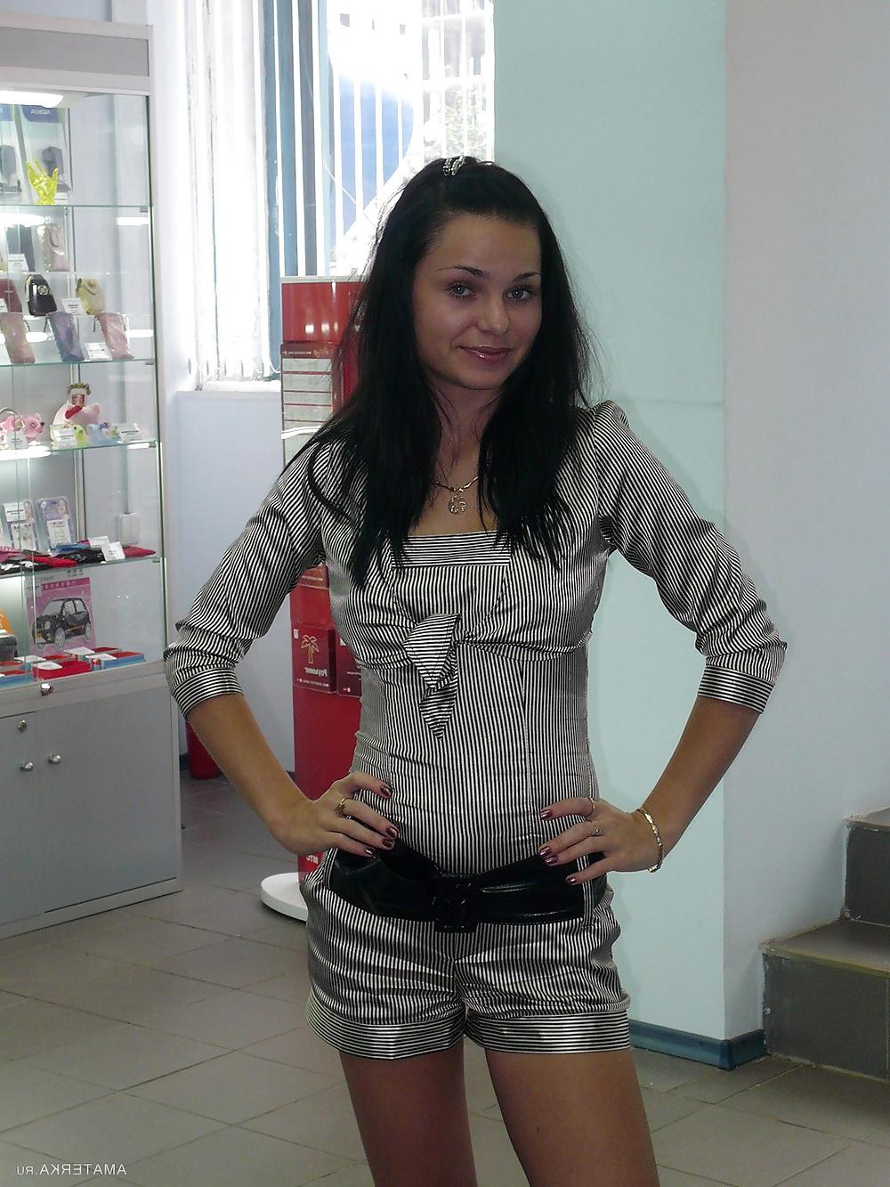 25P Hot woman brunett from Russia
