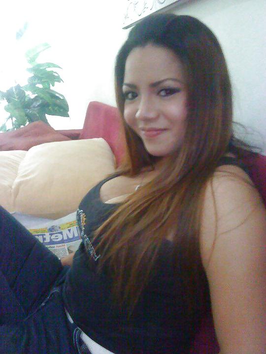 25P Malay MILF with yummy big tits