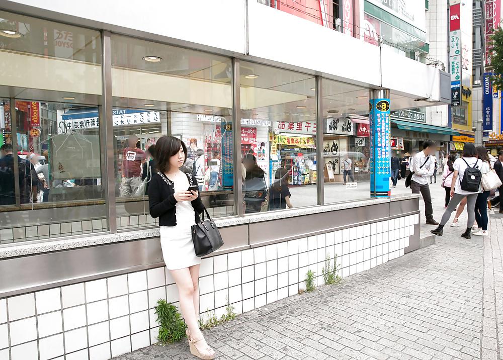25P Secretly dating friend's japanese wife