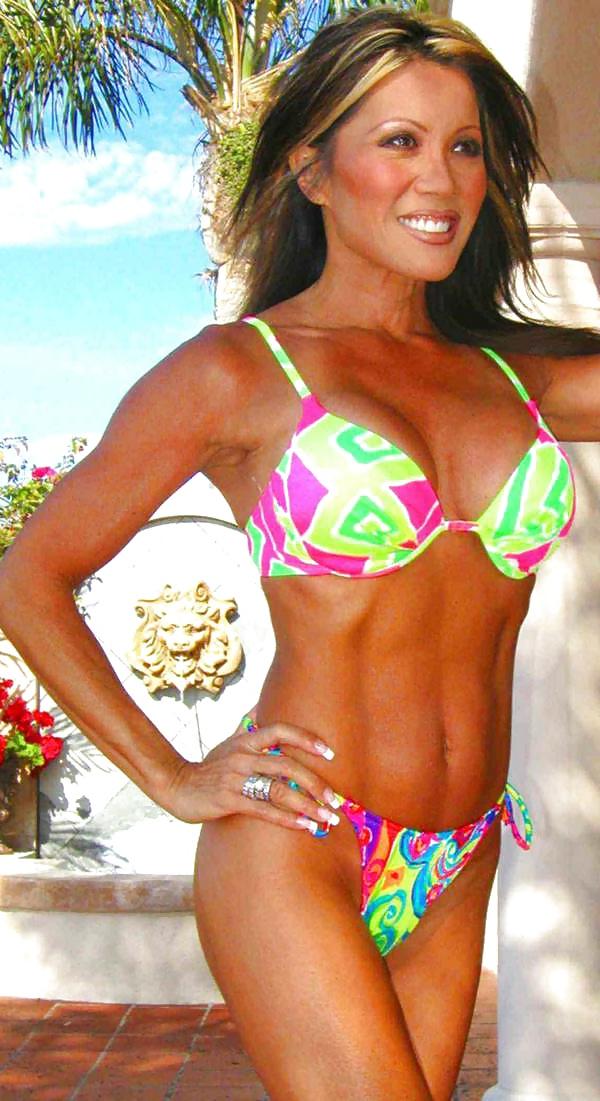 7P Kiana Tom - Sexy fitness babe