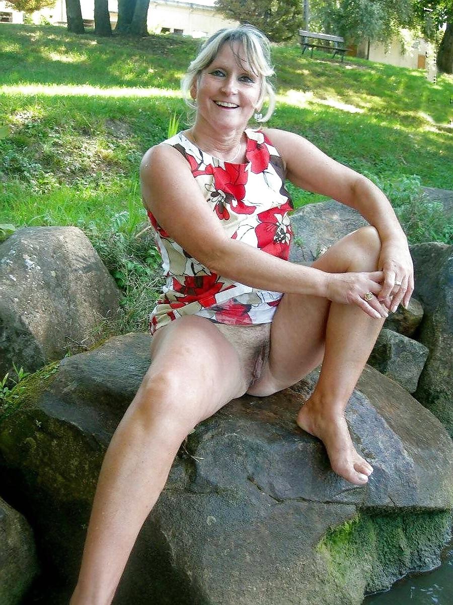 20P Nudists Naturists Public Outdoor Flash #31