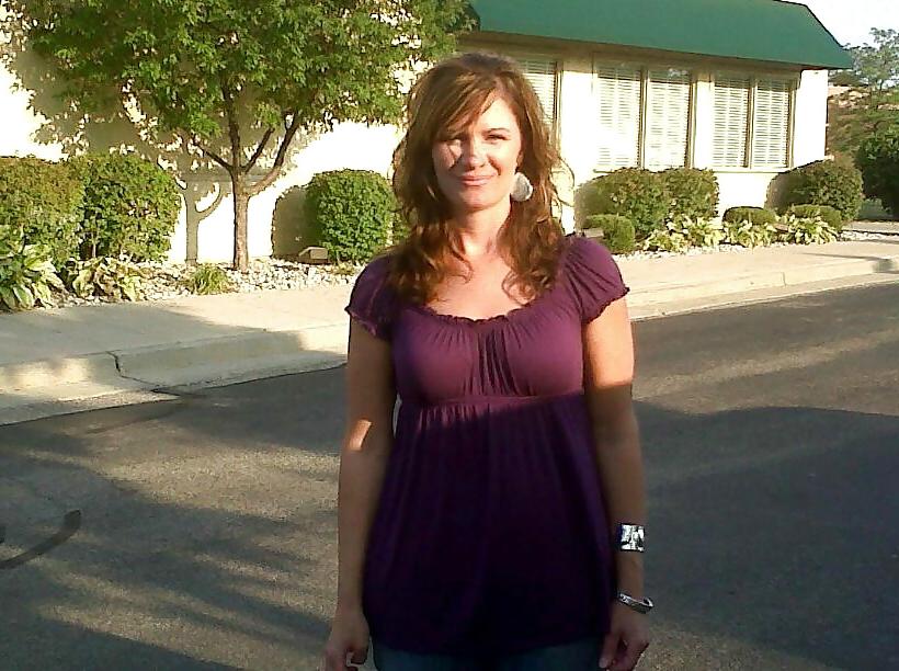 5P Sexy Slutty Single Mom Tracy Flashing Me On KIK
