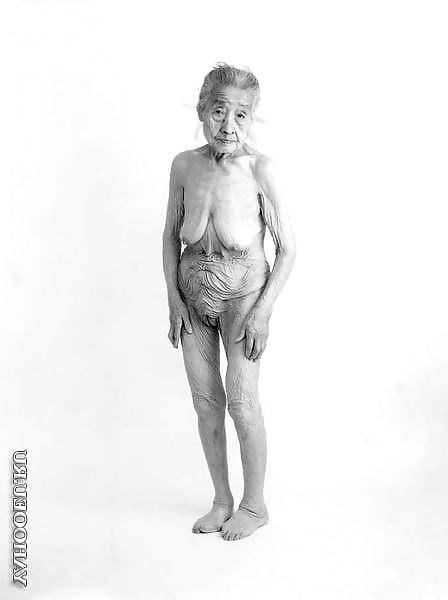 25P I just love very old women