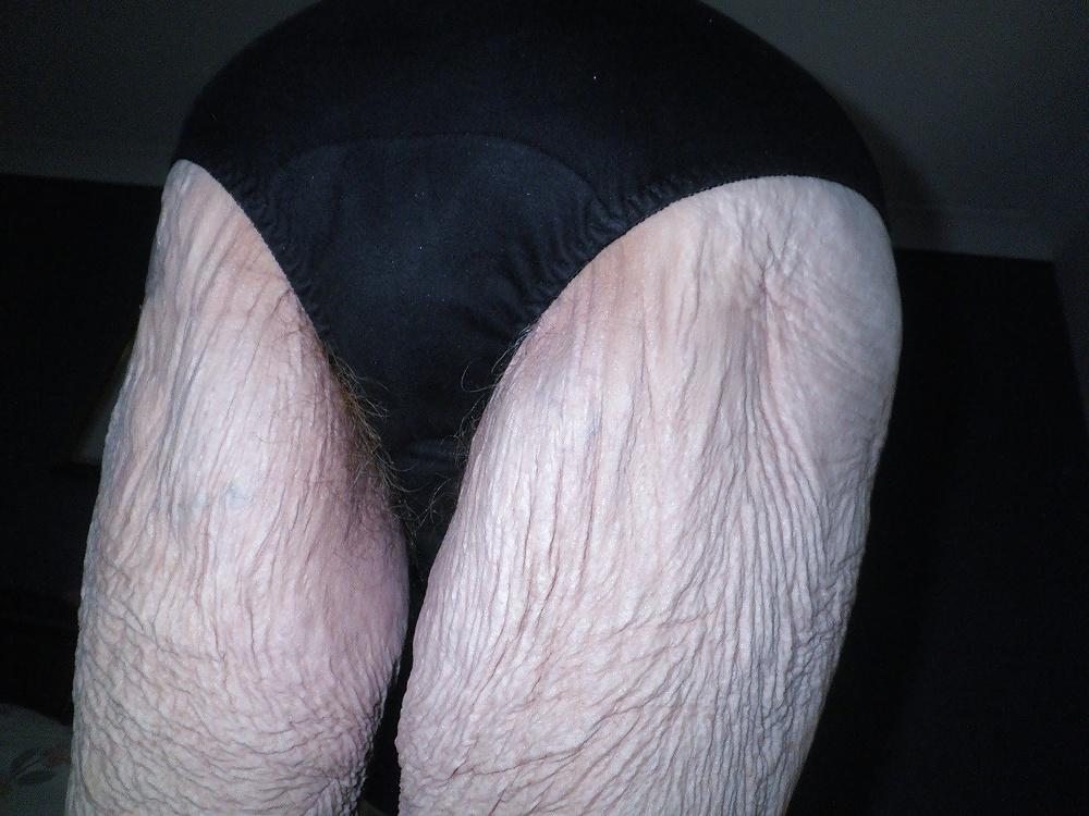 25P I just love very old women