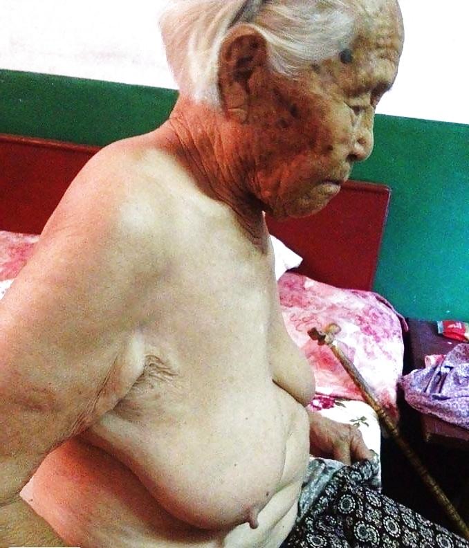 25P I just love very old women