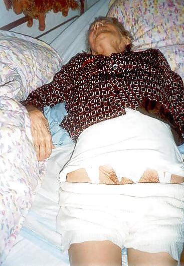 25P I just love very old women