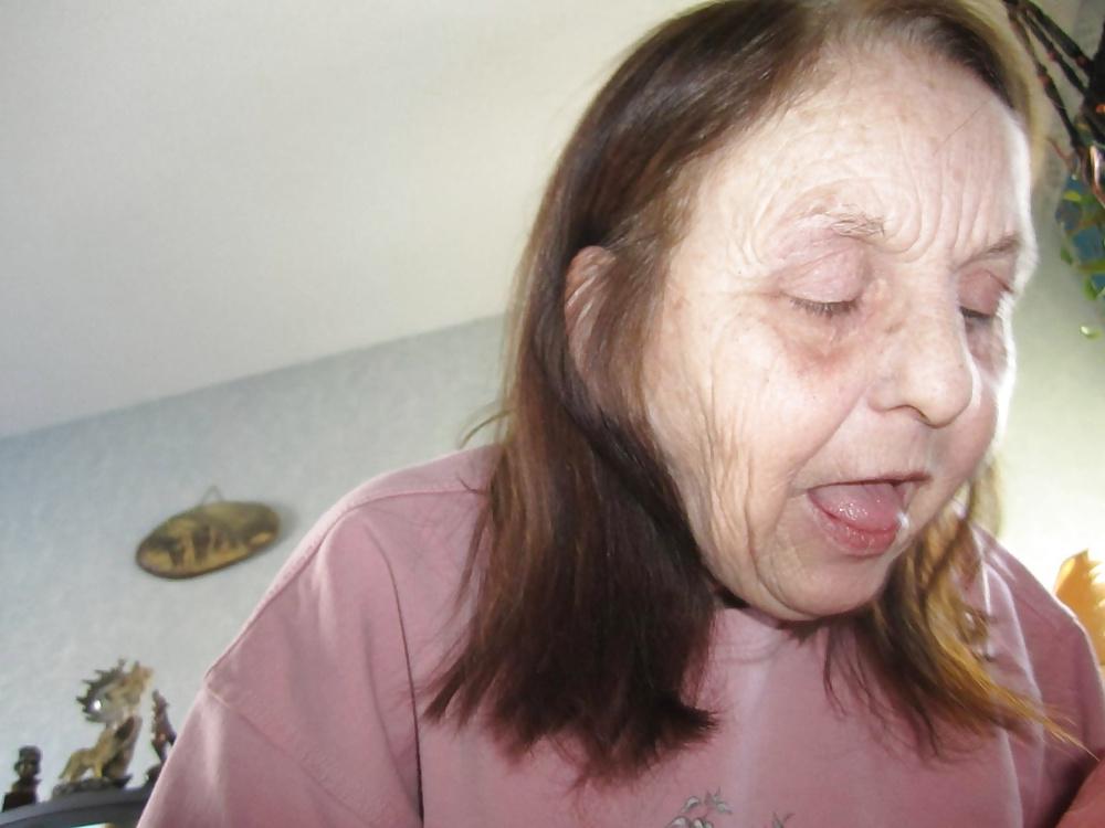 25P I just love very old women