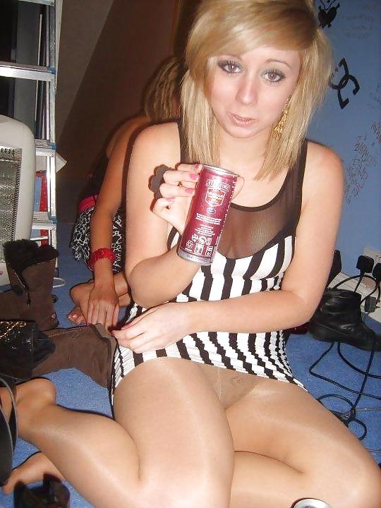 25P Nylon upskirt 43