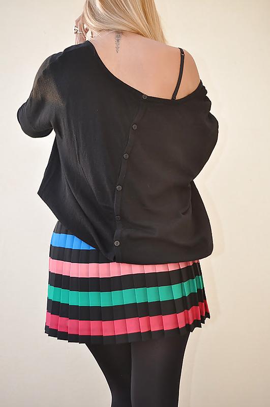 25P Nylon upskirt 20