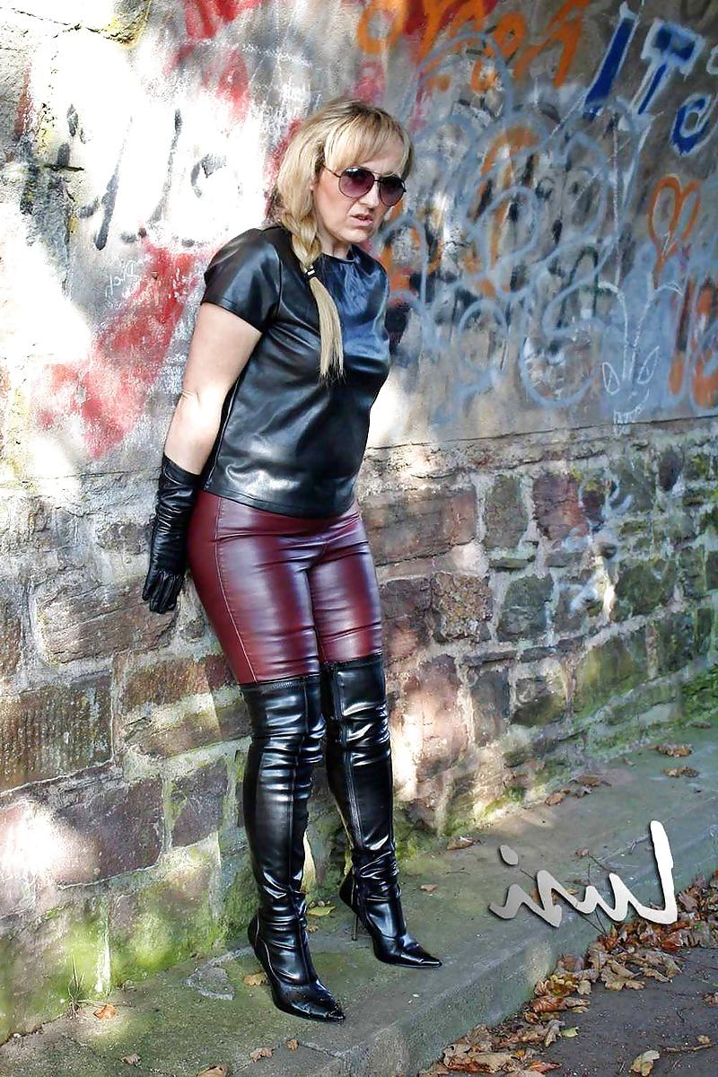 25P Aggresive shiny tight polish mistress     AMAZING Leather