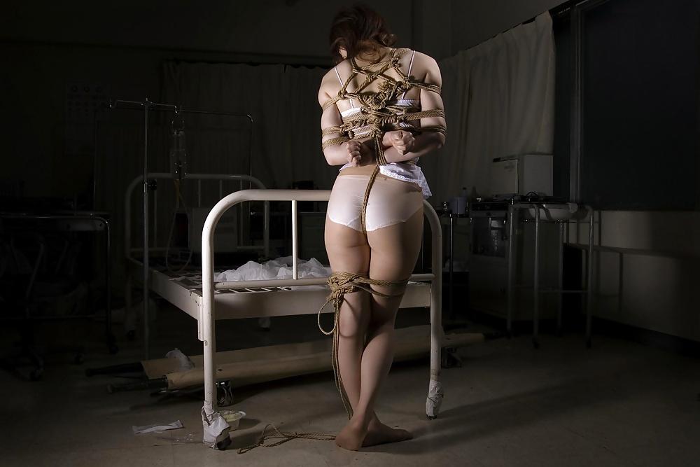 25P Ropes,leather,chains and pantyhose 1.