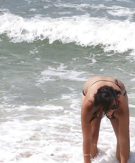 6P Beach Girl