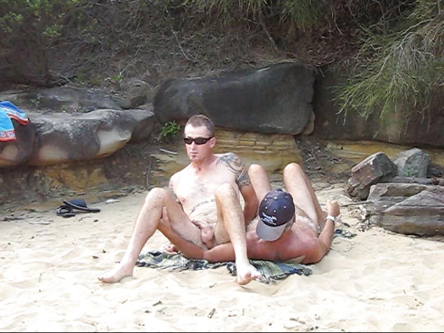 14P A day at the beach with dale