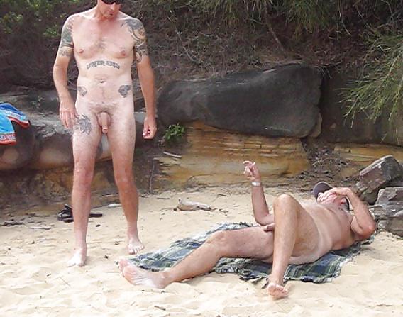 14P A day at the beach with dale