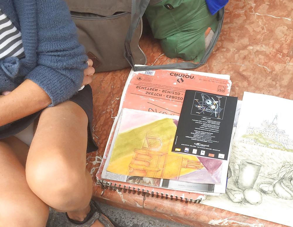 25P Upskirt artist woman 
