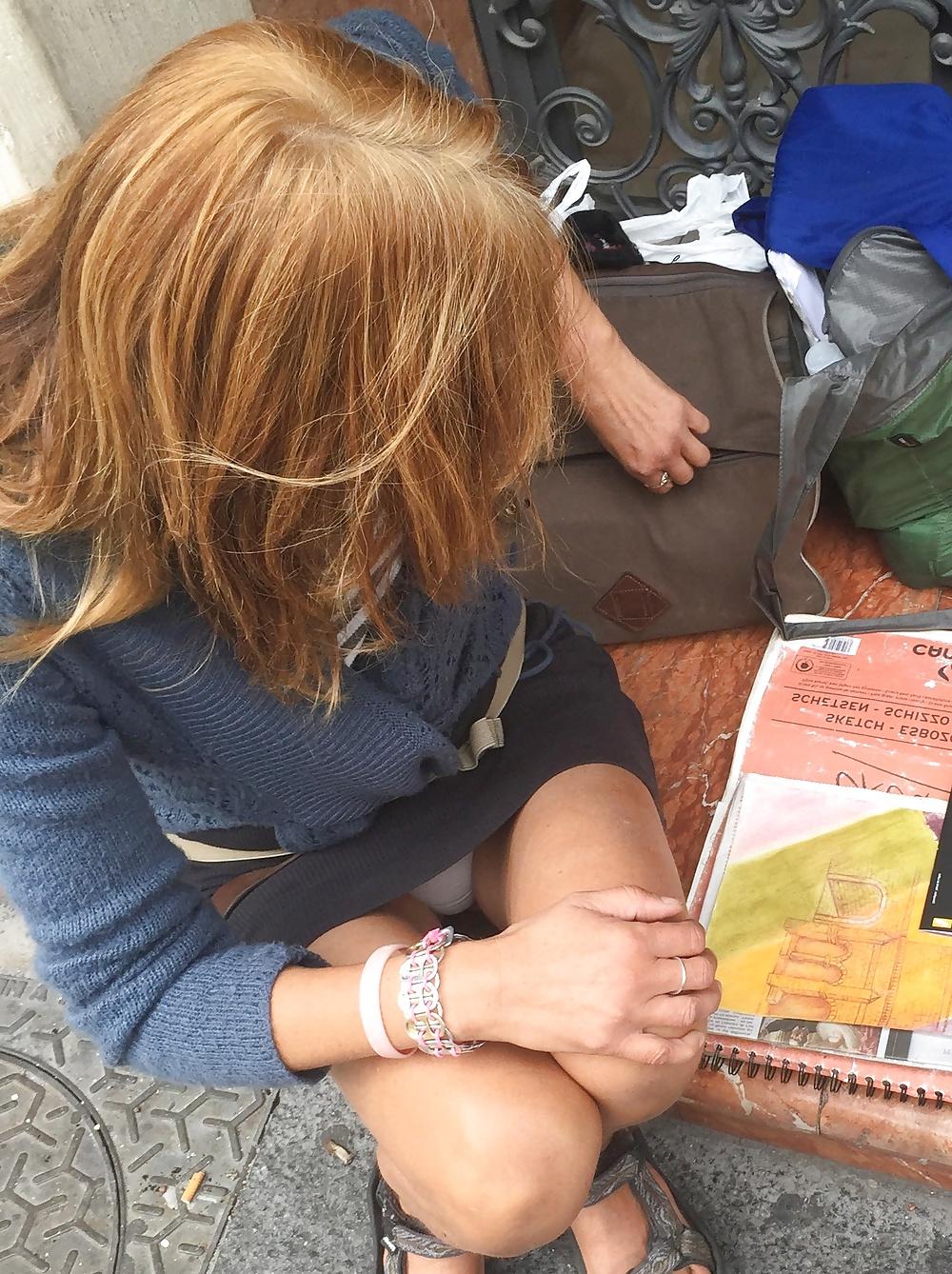 25P Upskirt artist woman 