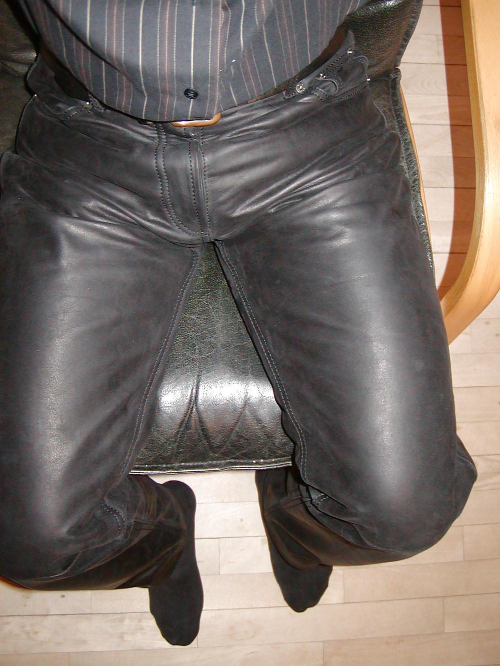 4P Leather pants