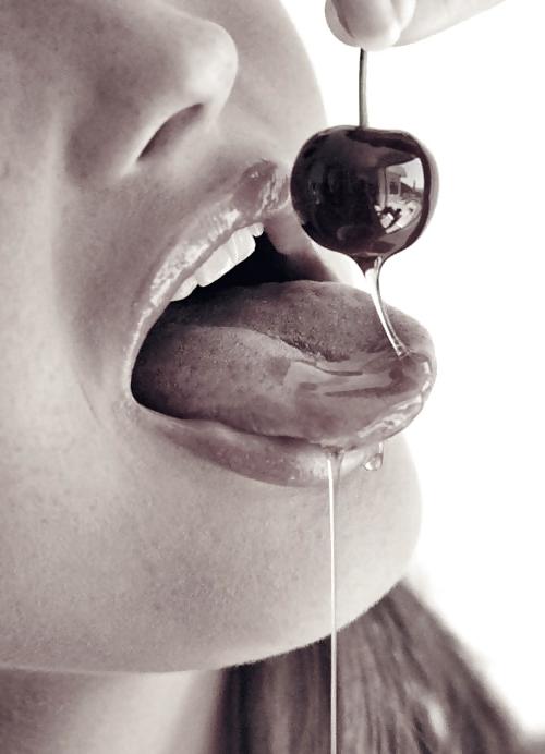 25P Perfect Storm - Beautiful Woman & Food - Soft & Sexy