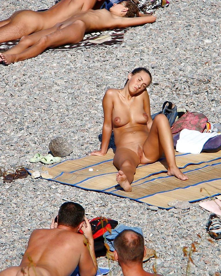 20P Nudists Naturists Public Outdoor Flash #38