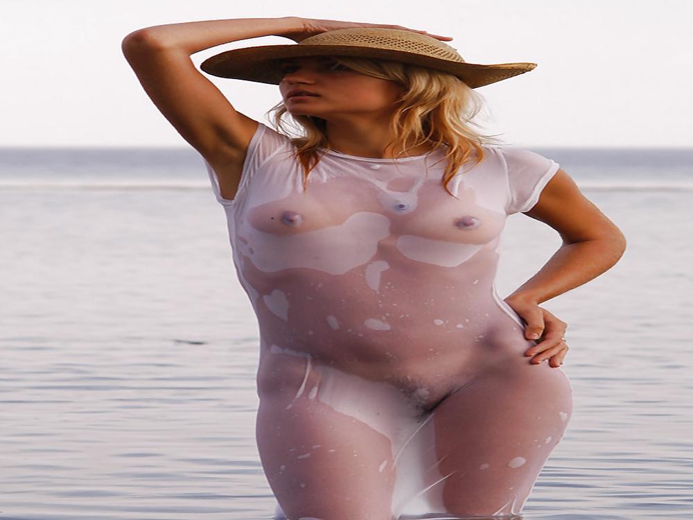 7P WET HOT BABE BEACH FUN