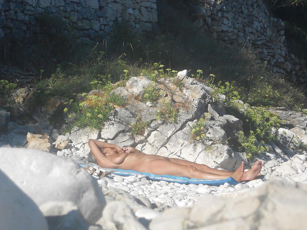 4P Best granny on Croatian nude beach