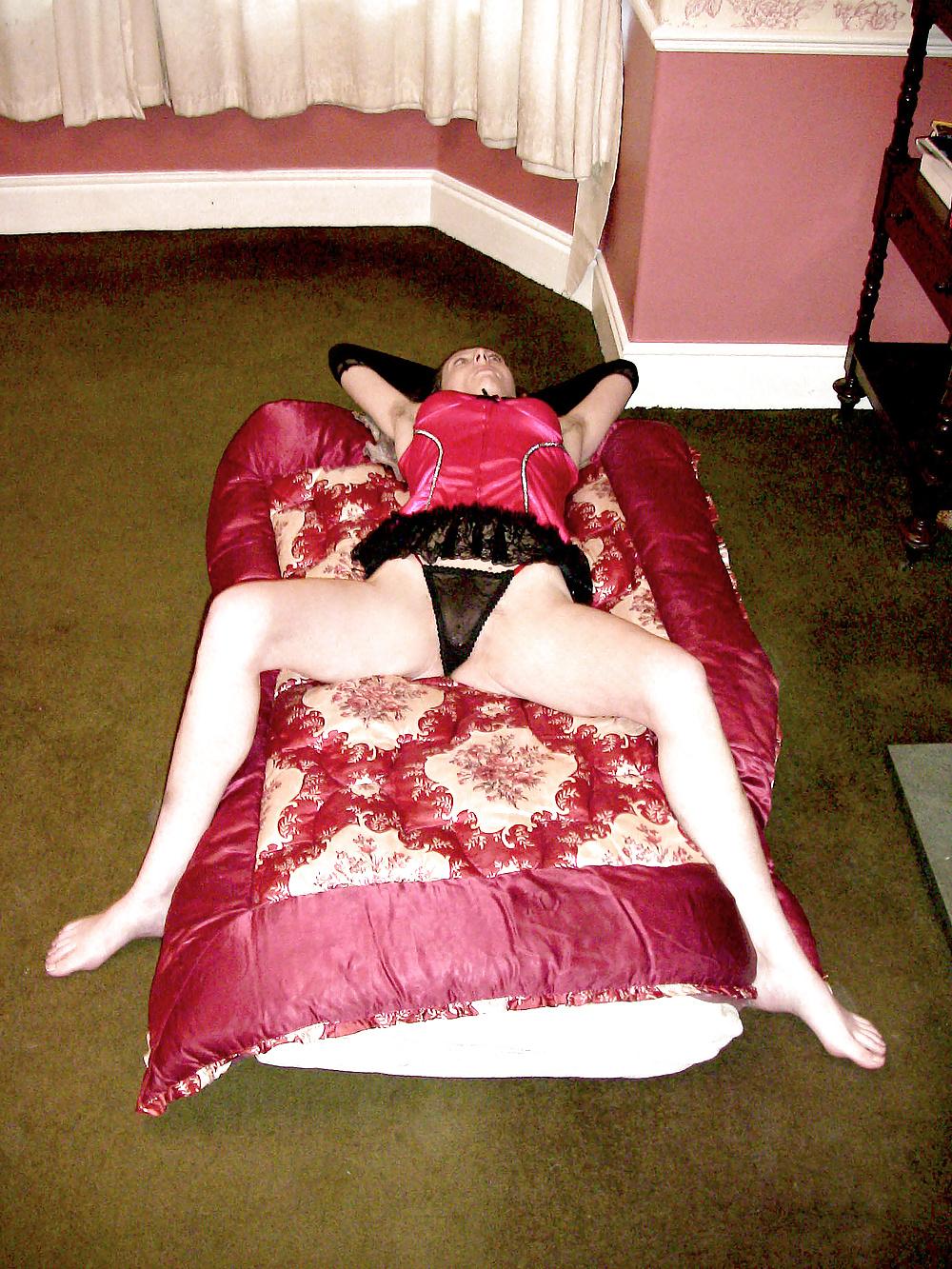 9P Tim 268 Hairy pussy. Suspenders and Basques