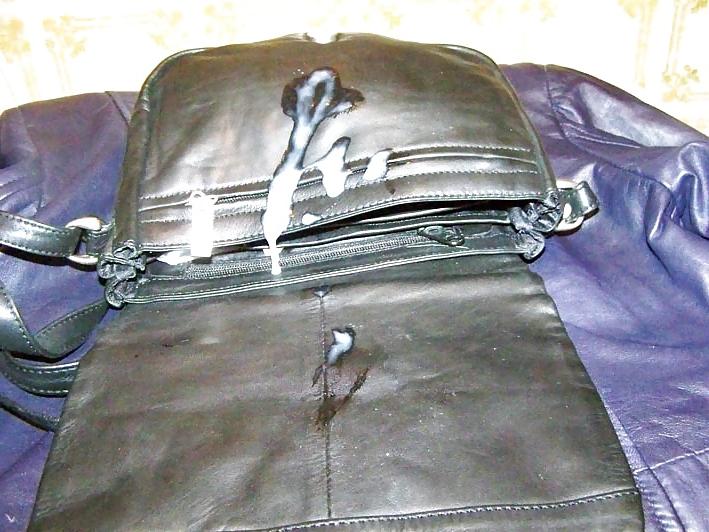 8P Leather handbag fucked 
