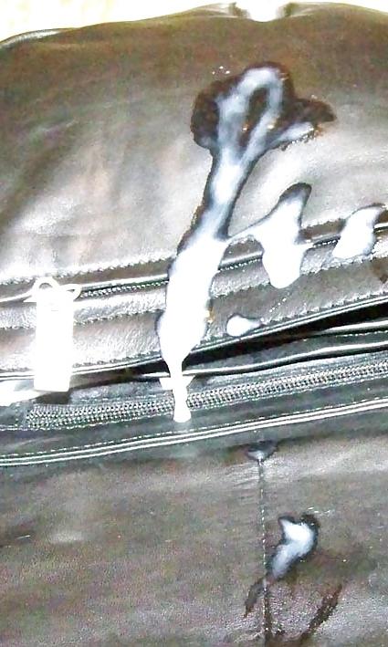 8P Leather handbag fucked 