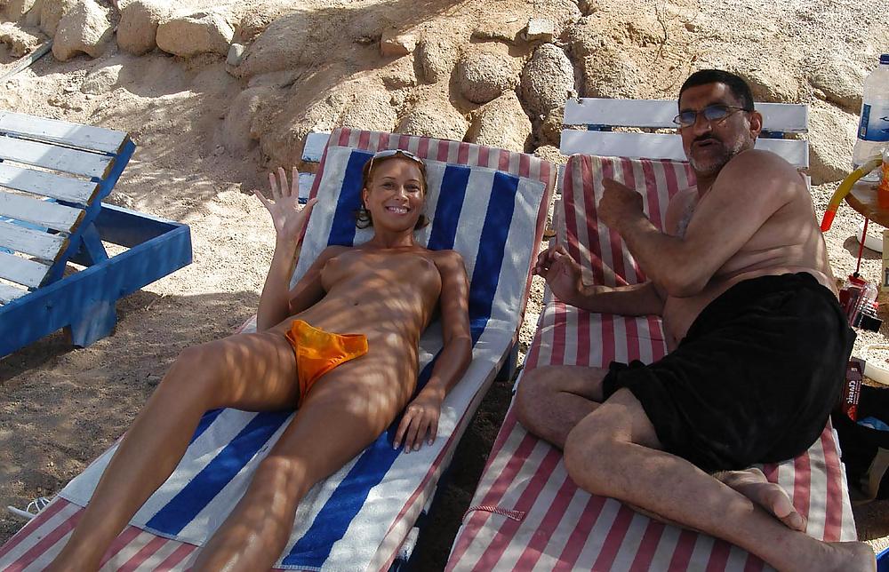 25P Arabs with white woman part 2
