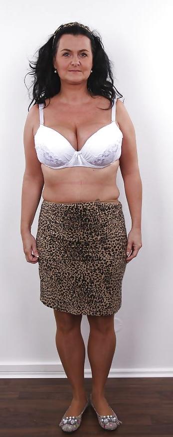 11P Mature woman with chunky tits
