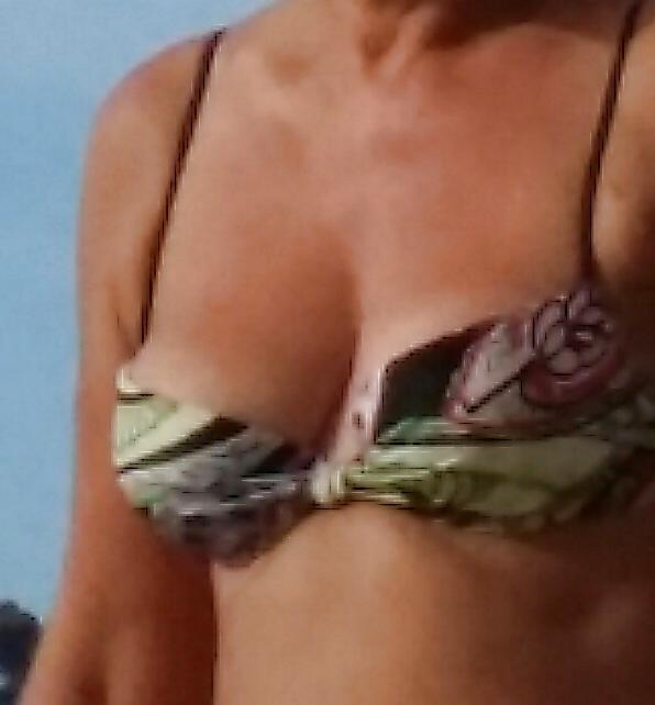 25P Beach 9 more