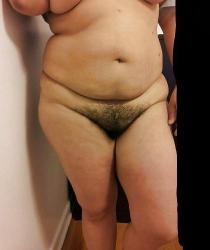 25P Meaty Hairy Pussy