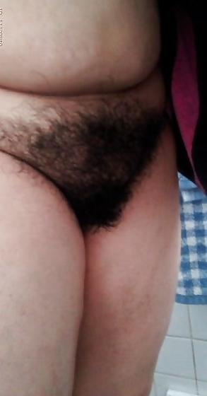 25P Meaty Hairy Pussy