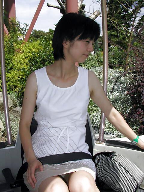 20P Japanese Married Woman 09