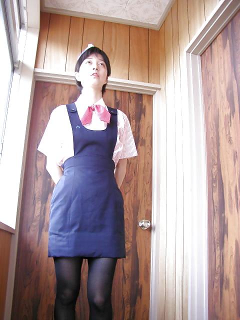 20P Japanese Married Woman 09