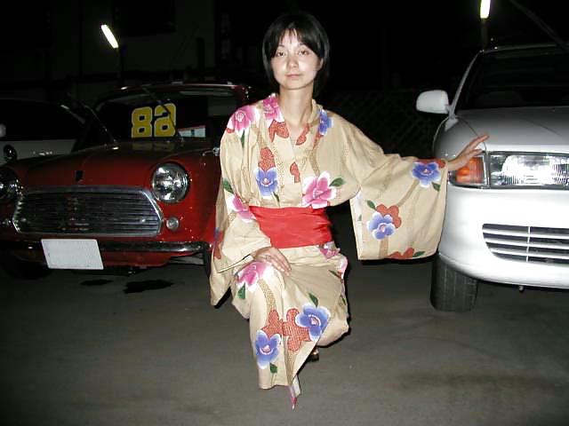 20P Japanese Married Woman 10