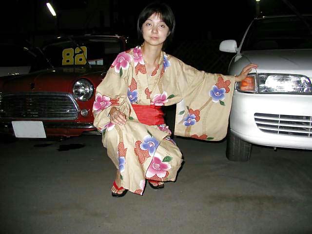 20P Japanese Married Woman 10