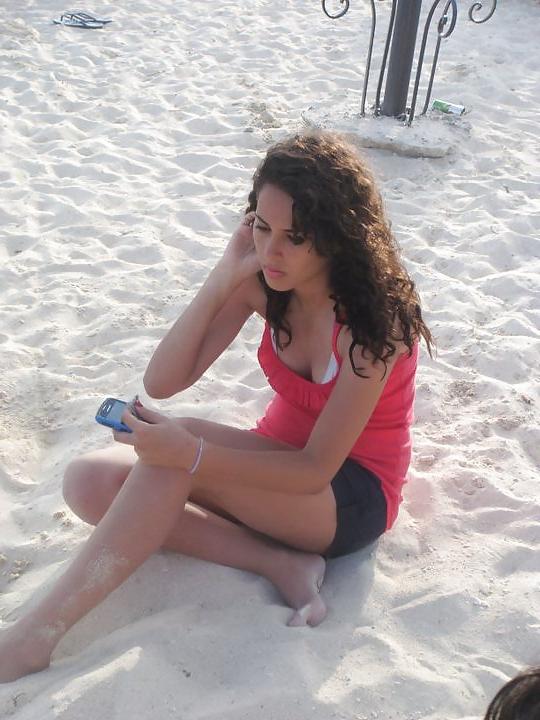 25P Arab Girls 6
