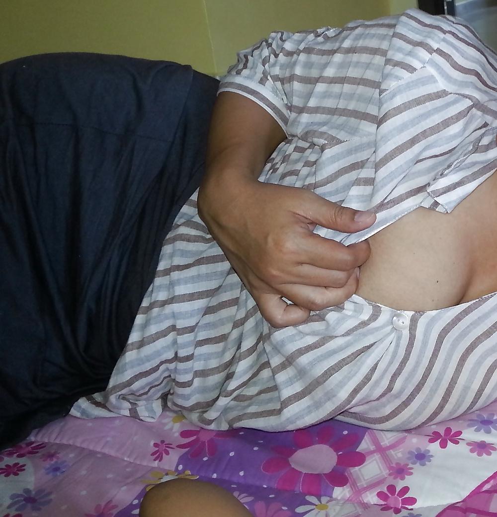 12P Malay Milf From Johor